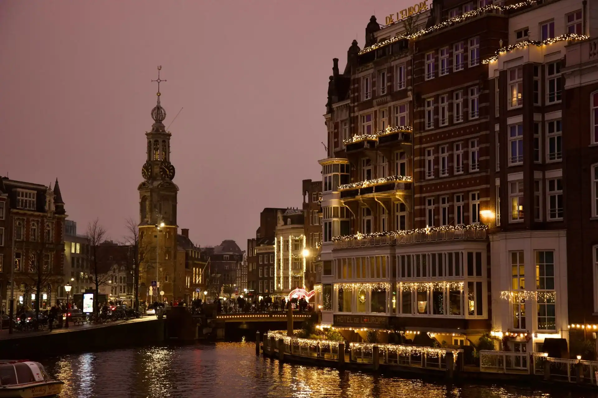 Stijgende koopkracht zorgt voor lichte groei horeca-uitgaven